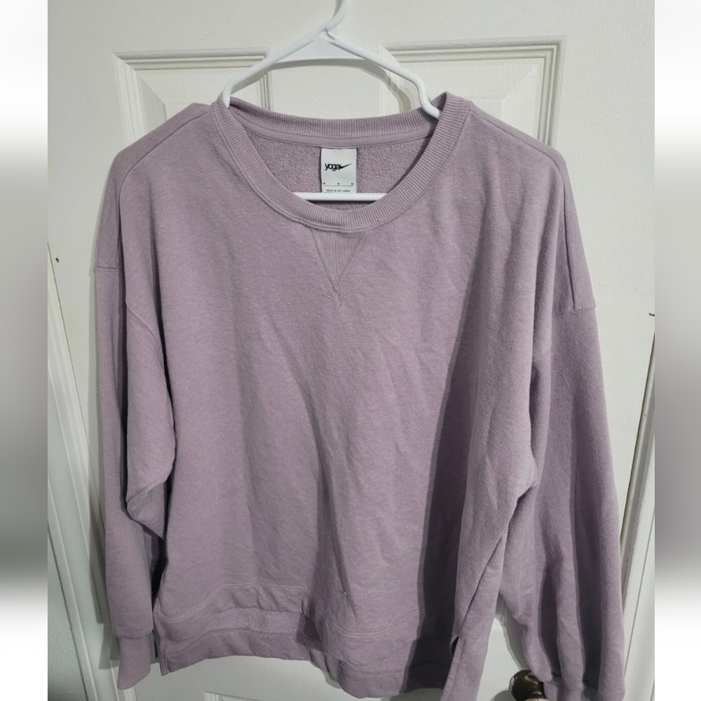 NIKE YOGA SWEATSHIRT PURPLE